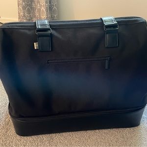 Beis Weekender in Black